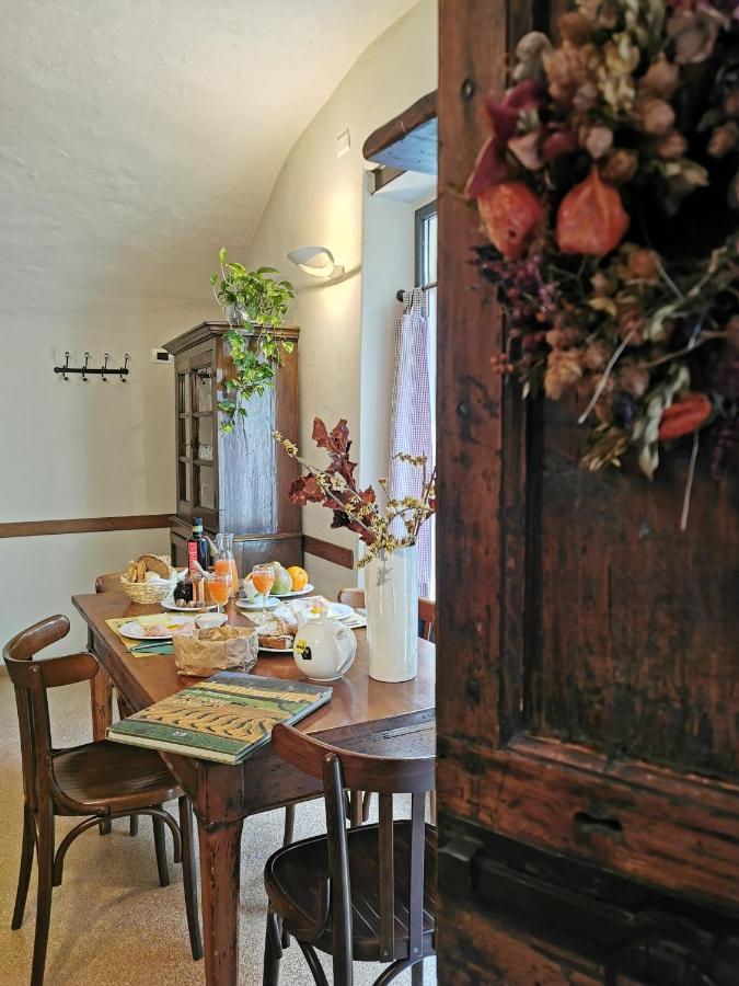 Alla Torre Del Barbarossa B&B Foresteria 만델로델라리오 외부 사진